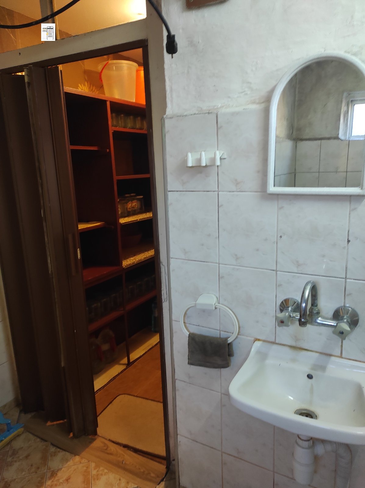 Продава КЪЩА, гр. Генерал Тошево, област Добрич, снимка 10 - Къщи - 54096986