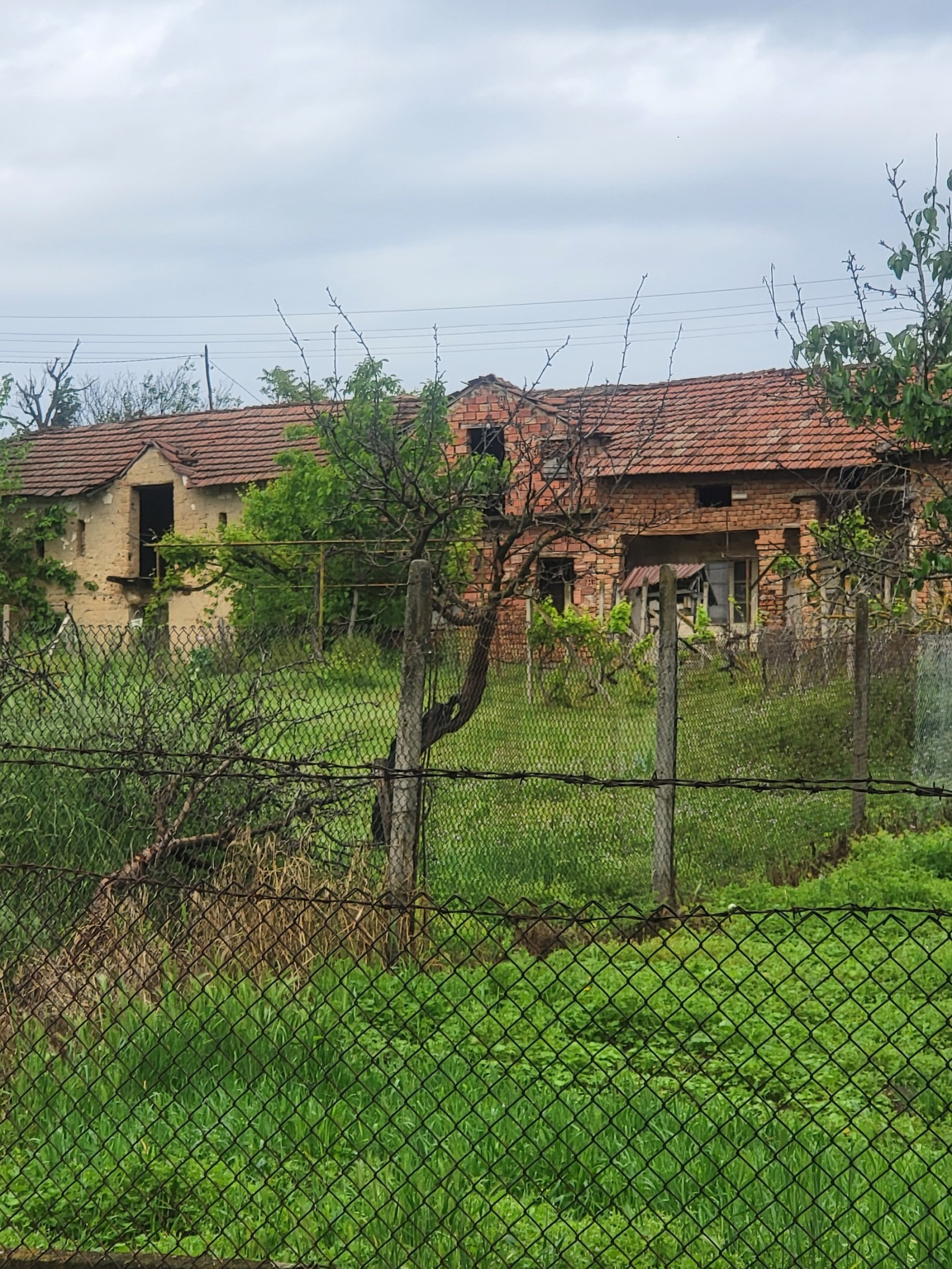 Продава КЪЩА, с. Бръшляница, област Плевен