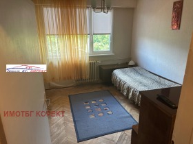 1 sovrum Goce Deltjev, Sofia 4