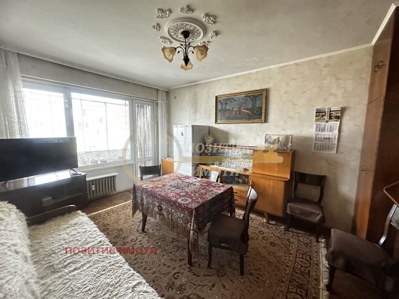 Продава  2-стаен град София , Борово , 61 кв.м | 75649772