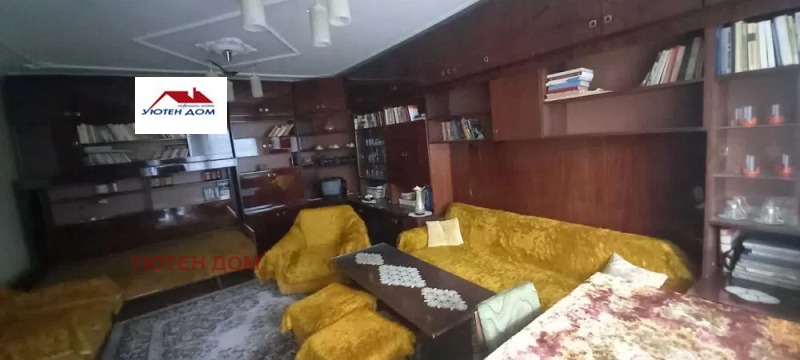 Продава 3-СТАЕН, гр. Шумен, Център