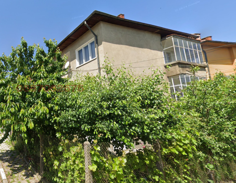 Продава ЕТАЖ ОТ КЪЩА, гр. Кюстендил, Бузлуджа