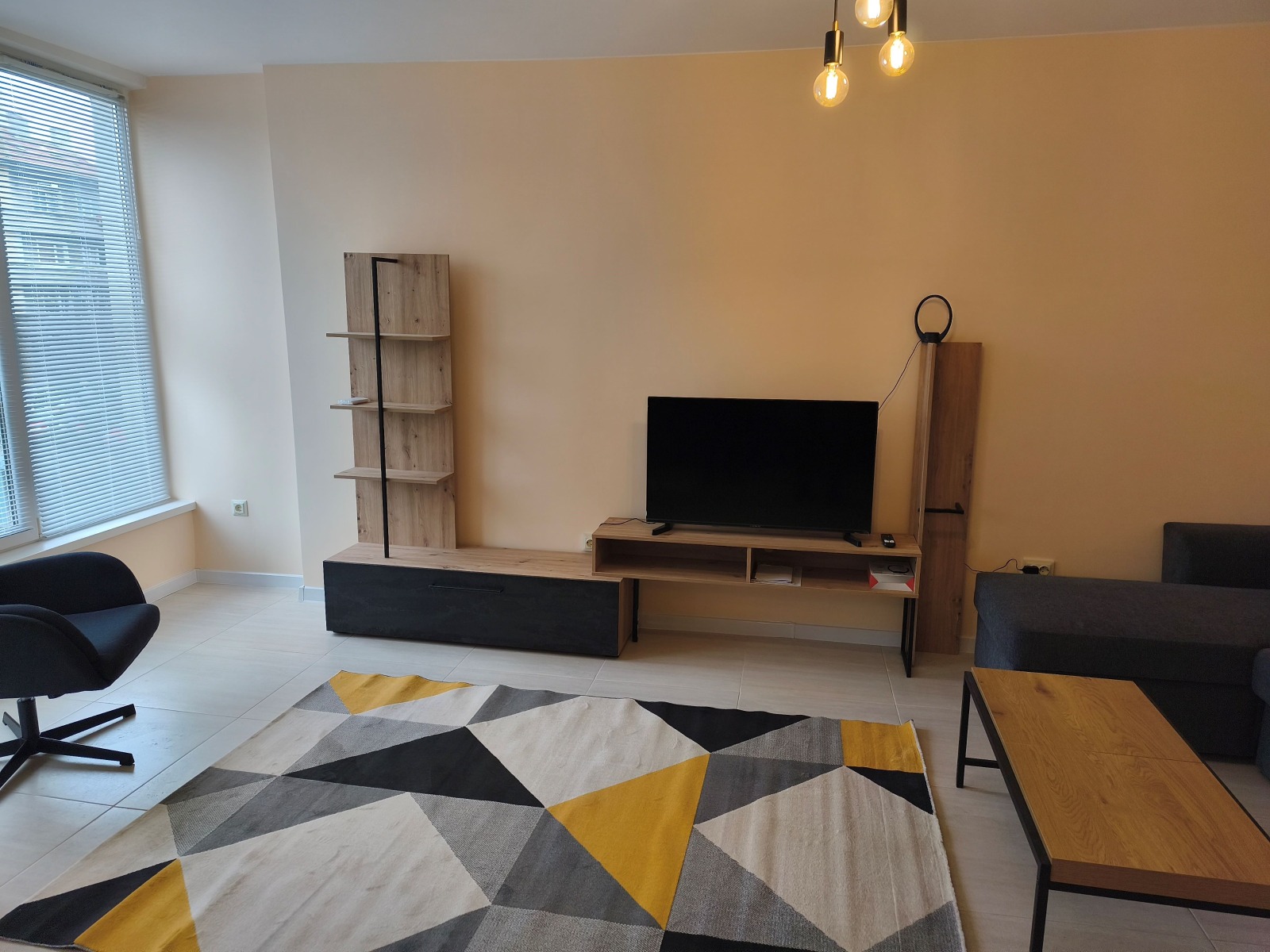 Продава 3-СТАЕН, гр. Бургас, Център, снимка 2 - Апартаменти - 53960604