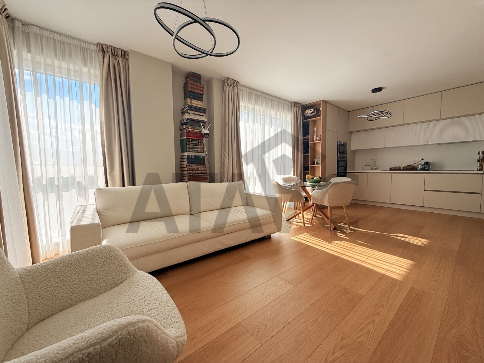 Продава 3-СТАЕН, гр. Пловдив, Остромила, снимка 3 - Апартаменти - 54343080