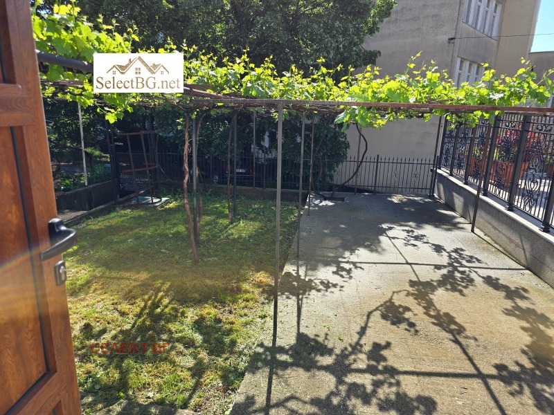 Продава КЪЩА, гр. Дряново, област Габрово, снимка 14 - Къщи - 52132354