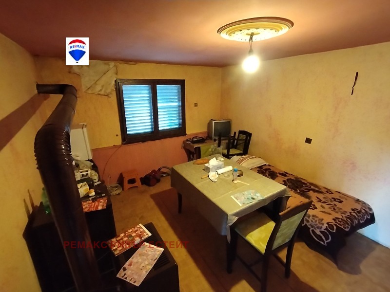 Продава ВИЛА, гр. Русе, Долапите, снимка 4 - Вили - 52224665