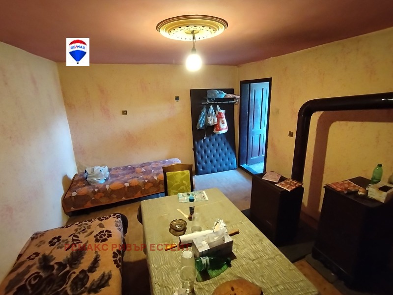 Продава ВИЛА, гр. Русе, Долапите, снимка 3 - Вили - 52224665