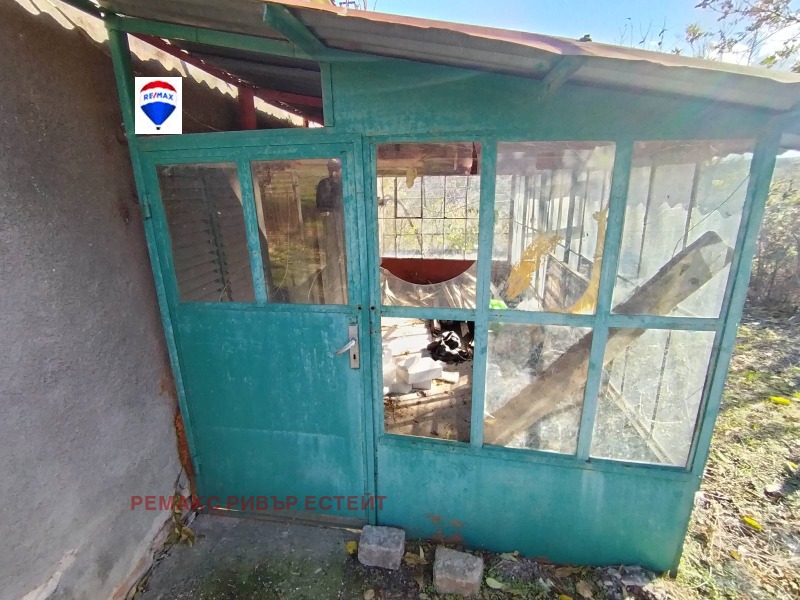 Продава ВИЛА, гр. Русе, Долапите, снимка 2 - Вили - 52224665