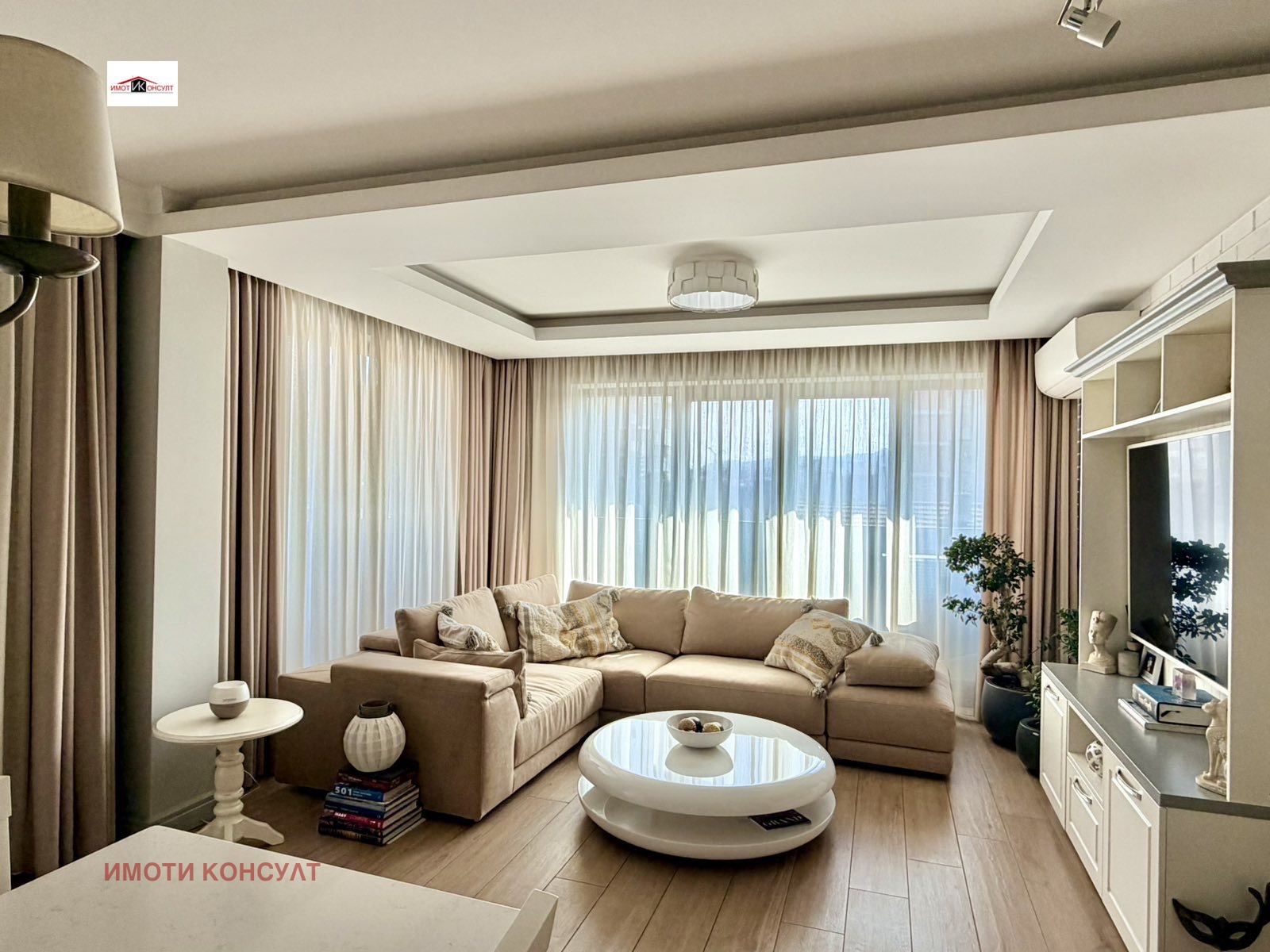 Продава МНОГОСТАЕН, гр. Велико Търново, Център, снимка 5 - Апартаменти - 53765348