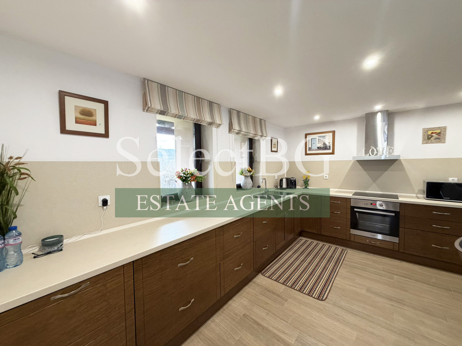 Продава КЪЩА, с. Церова кория, област Велико Търново, снимка 2 - Къщи - 48272496