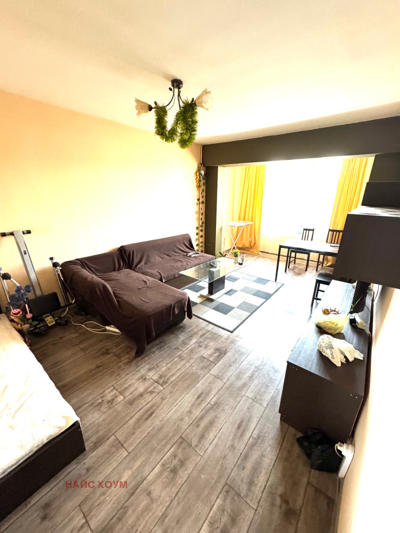 Myytävänä  1 makuuhuone Sofia , Slatina , 55 neliömetriä | 49640193 - kuva [2]