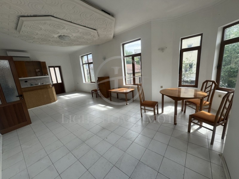 Te koop  Huis verdieping Plovdiv , Tsentar , 115 m² | 28581898