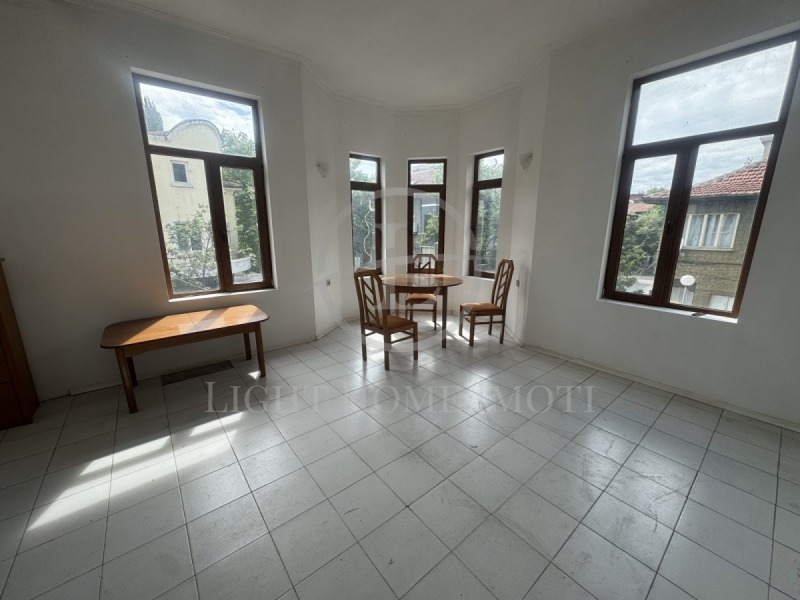 Te koop  Huis verdieping Plovdiv , Tsentar , 115 m² | 28581898 - afbeelding [2]