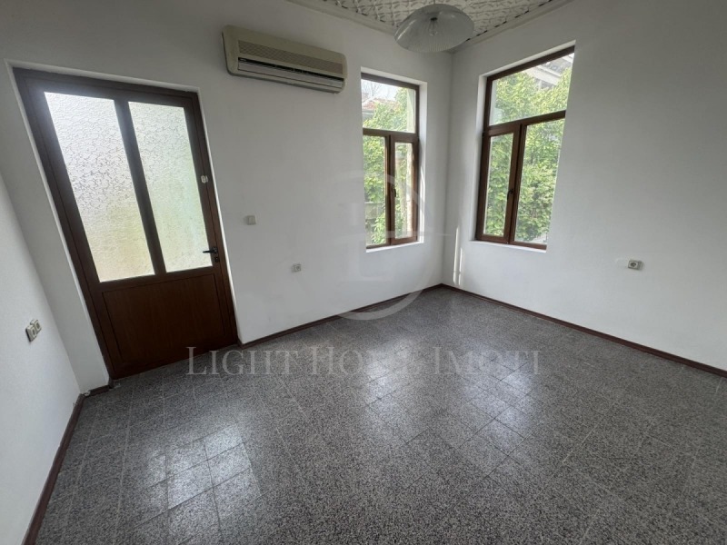 Te koop  Huis verdieping Plovdiv , Tsentar , 115 m² | 28581898 - afbeelding [4]