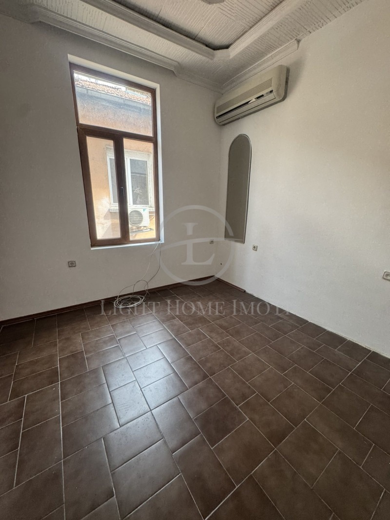 Te koop  Huis verdieping Plovdiv , Tsentar , 115 m² | 28581898 - afbeelding [5]
