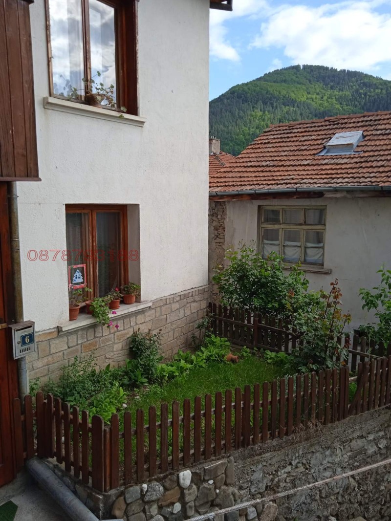 Продава КЪЩА, гр. Смолян, Устово, снимка 4 - Къщи - 53098396