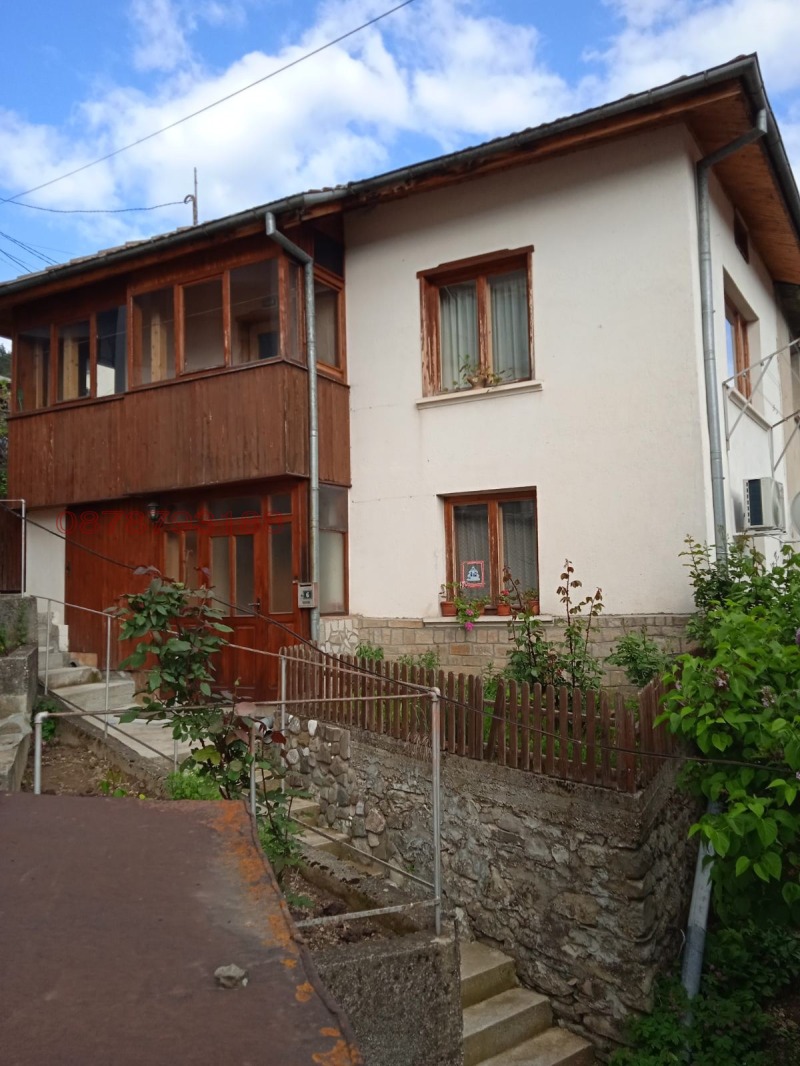 Продава КЪЩА, гр. Смолян, Устово