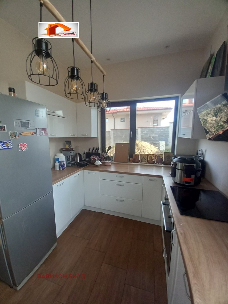 Продава КЪЩА, с. Белащица, област Пловдив, снимка 12 - Къщи - 52627059