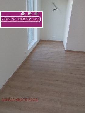 Продава 3-стаен