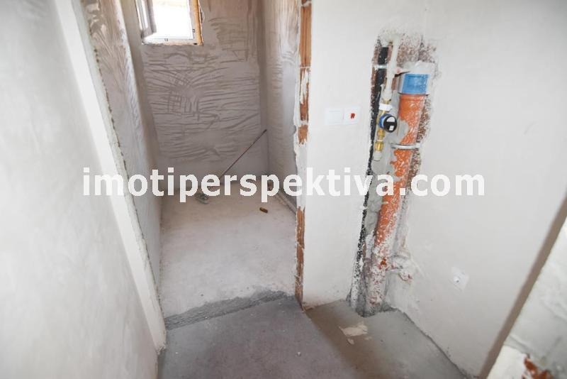 Продава 2-СТАЕН, гр. Пловдив, Кючук Париж, снимка 5 - Апартаменти - 48628383