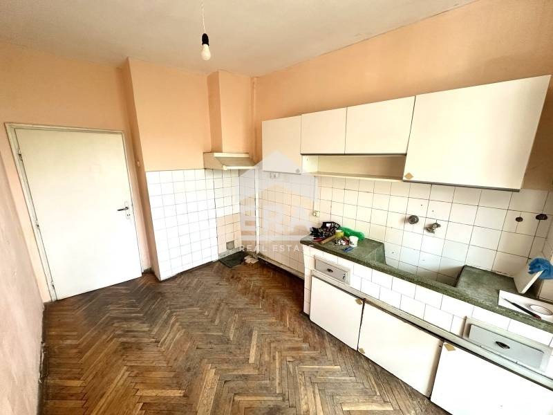 Продава 3-СТАЕН, гр. Добрич, Център, снимка 2 - Апартаменти - 54518751