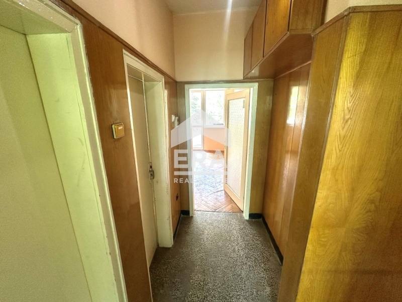 Продава 3-СТАЕН, гр. Добрич, Център, снимка 12 - Апартаменти - 54518751