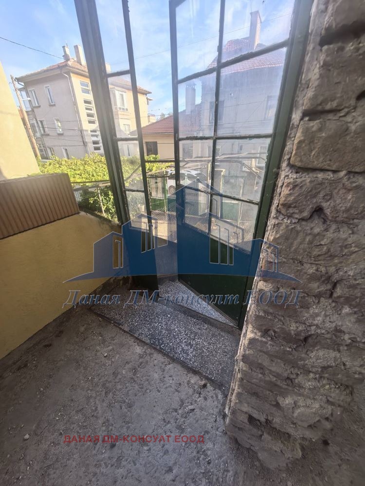 Продава ЕТАЖ ОТ КЪЩА, гр. Шумен, Добруджански, снимка 9 - Етаж от къща - 52450435