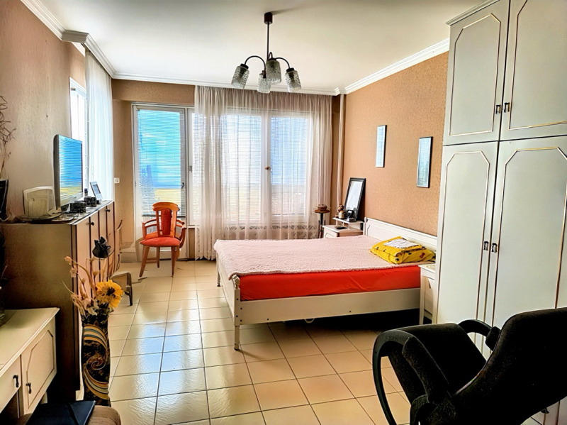 Продава 3-СТАЕН в град Габрово, Трендафил 2 - 79 кв.м / 77 460.72 € » 151 500 лв., СДЕЛКА