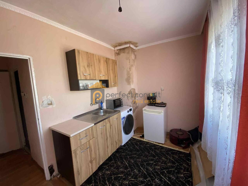 Продава  2-стаен град Пловдив , Изгрев , 65 кв.м | 55136305 - изображение [2]