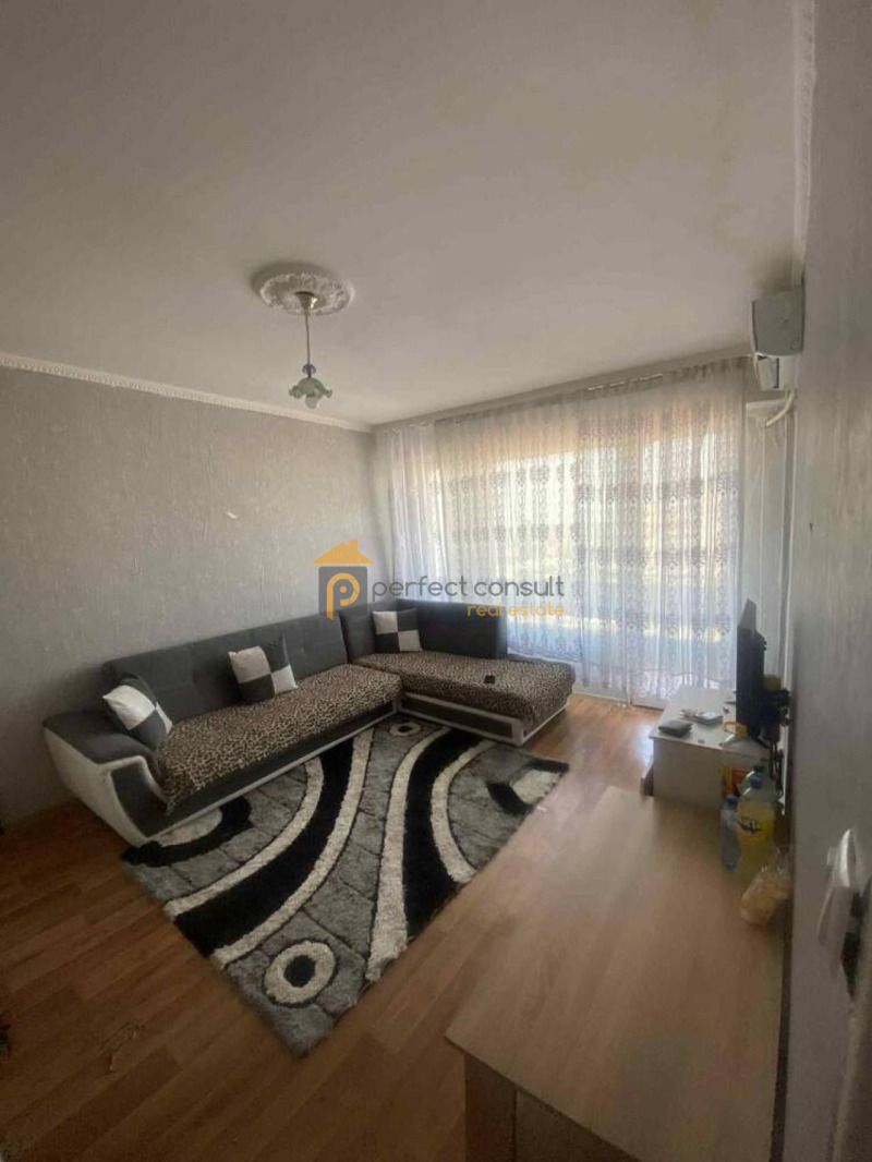 Продава  2-стаен град Пловдив , Изгрев , 65 кв.м | 55136305
