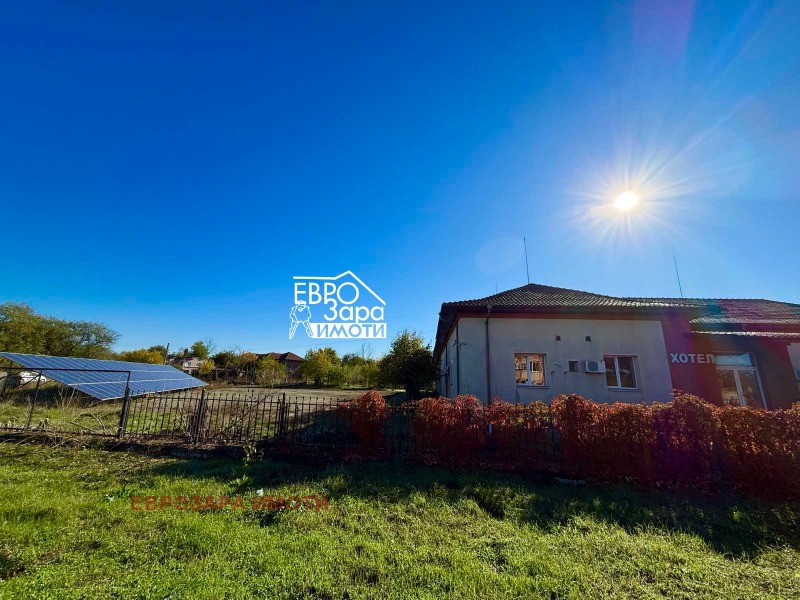 Продава ХОТЕЛ, с. Любеново, област Стара Загора, снимка 3 - Хотели - 52244375