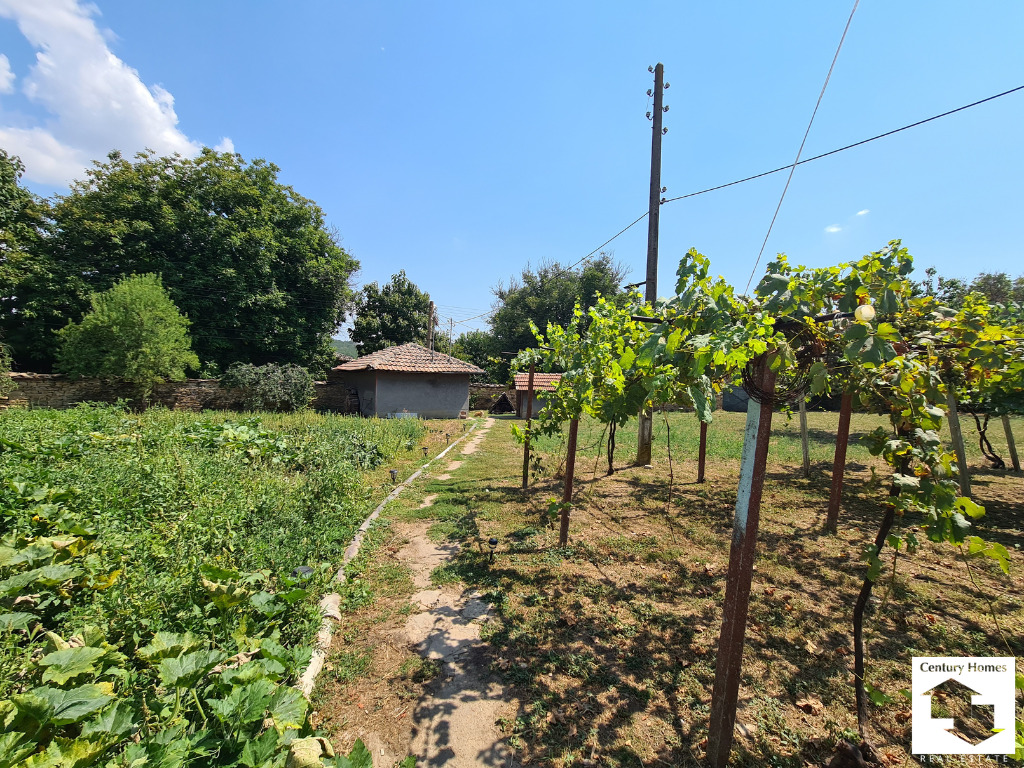 Продава ВИЛА, с. Долна Липница, област Велико Търново, снимка 15 - Вили - 55686974