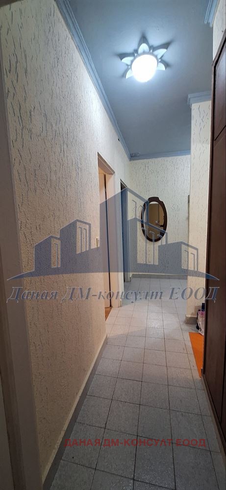 Продава 3-СТАЕН, гр. Шумен, Тракия, снимка 5 - Апартаменти - 52620344