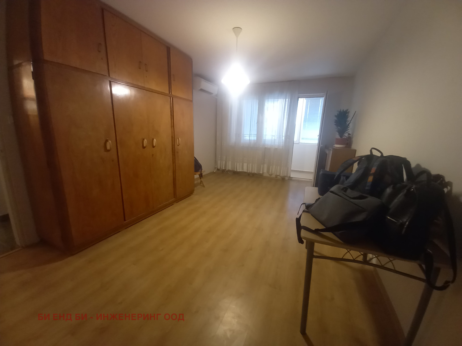 Продава 1-СТАЕН, гр. София, Света Троица