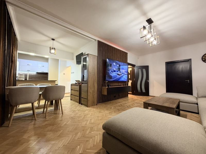 Продава 3-СТАЕН, гр. София, Медицинска академия, снимка 3 - Апартаменти - 52799557