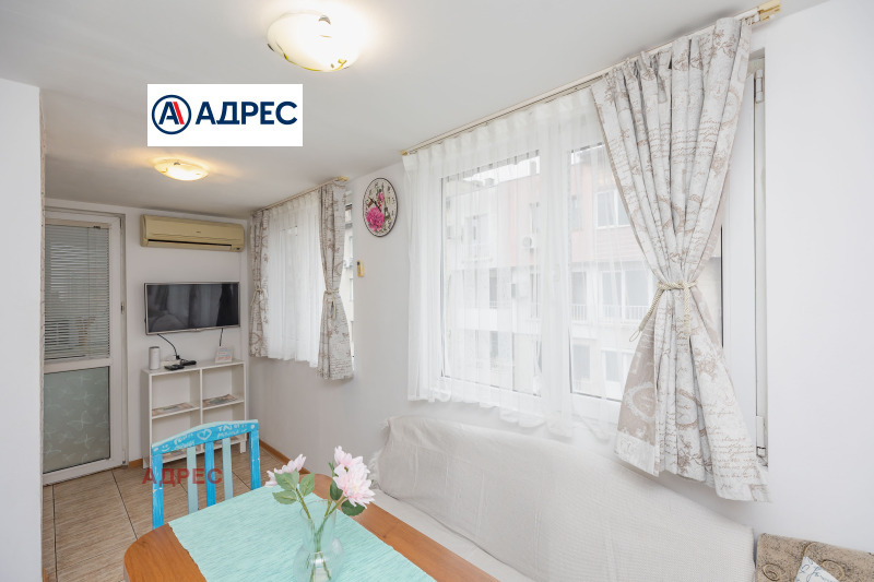 Продава 3-СТАЕН, гр. Варна, Лятно кино Тракия, снимка 3 - Апартаменти - 53331400