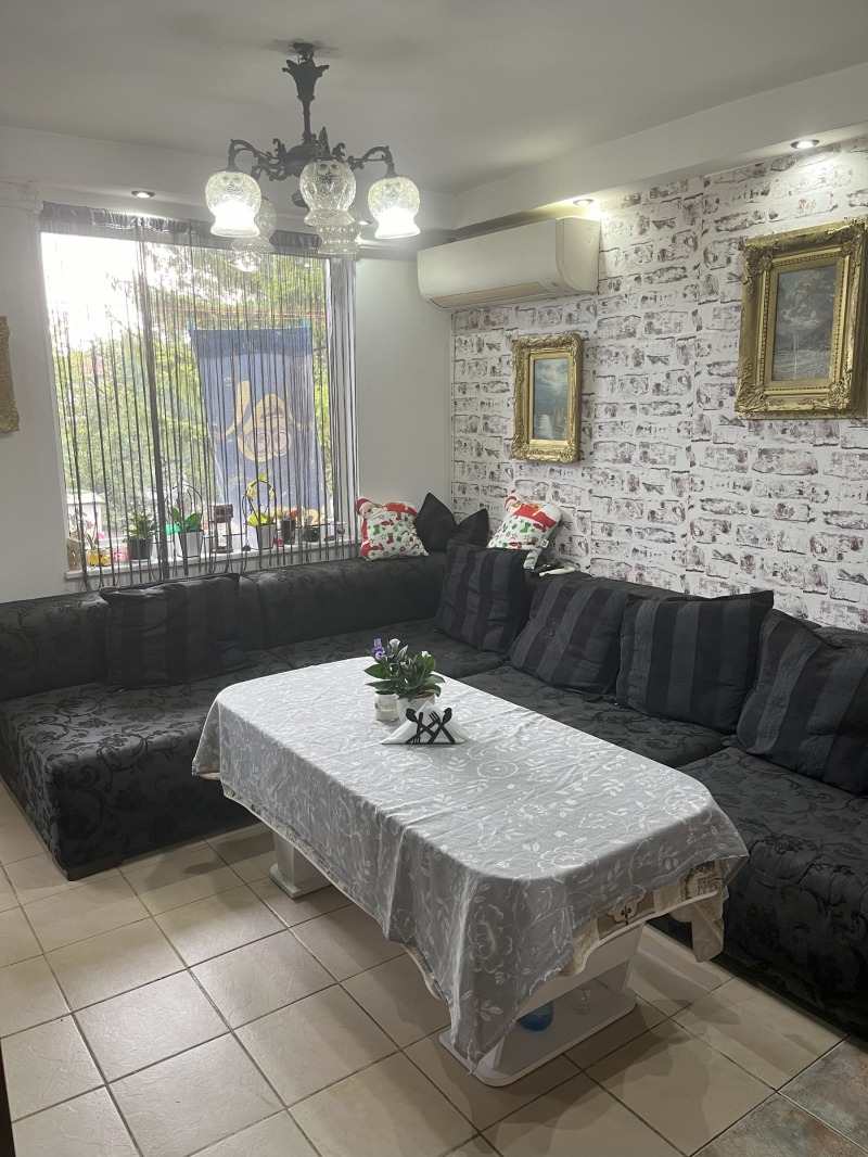 En venta  3 dormitorios Sofia , Novi Iskar , 100 metros cuadrados | 74755092 - imagen [2]