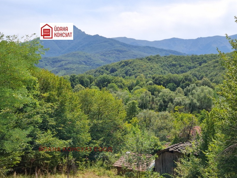 Till salu  Komplott region Lovech , Aprilci , 1854 kvm | 52810881