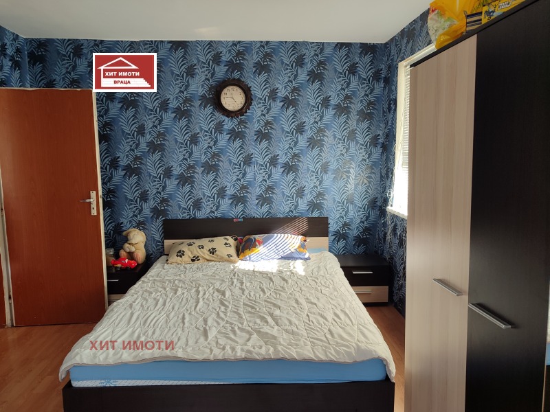 Продава 3-СТАЕН, гр. Враца, Вежен, снимка 2 - Апартаменти - 52729511