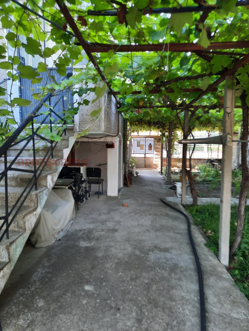 Продава КЪЩА, гр. Каспичан, област Шумен, снимка 8 - Къщи - 52783217