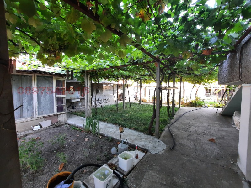 Продава КЪЩА, гр. Каспичан, област Шумен, снимка 2 - Къщи - 52783217