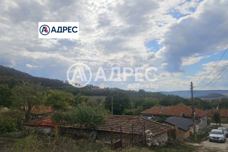 Продава ПАРЦЕЛ, област Варна, с. Кипра • 37000 € / 72365.71 лв. • 34560939 1
