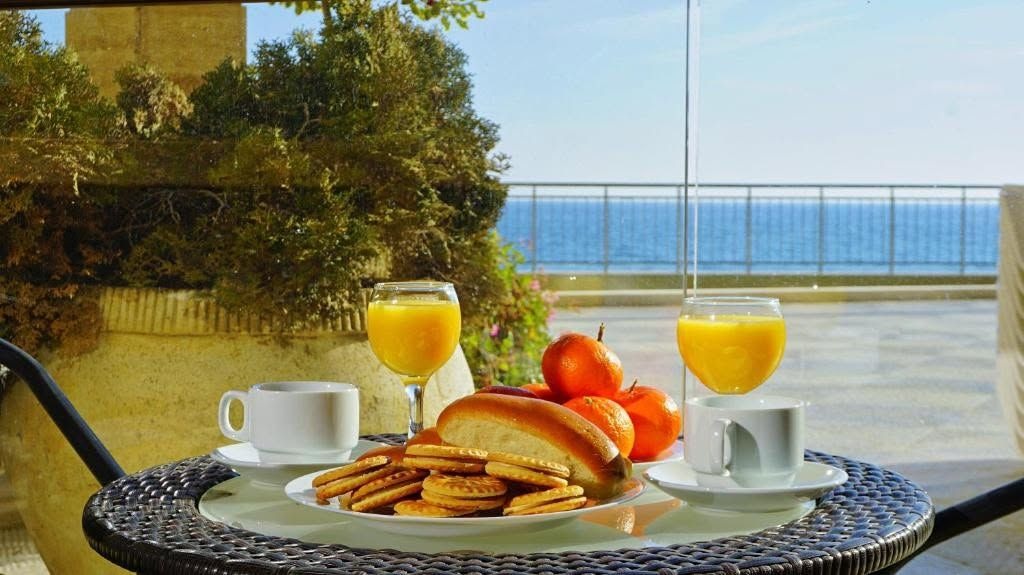 Продава 2-СТАЕН, гр. Варна, к.к. Чайка, снимка 2 - Апартаменти - 54695502