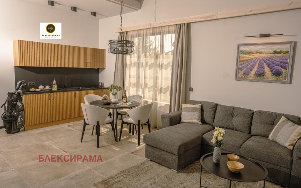Продава 3-СТАЕН, гр. Балчик, област Добрич, снимка 2 - Апартаменти - 56080729