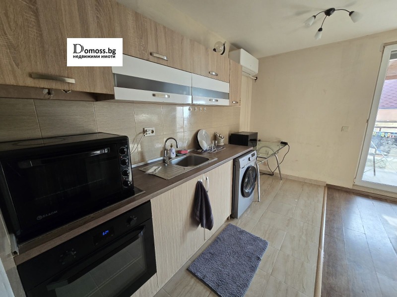 Продава 3-СТАЕН, гр. Благоевград, Освобождение, снимка 2 - Апартаменти - 52843705