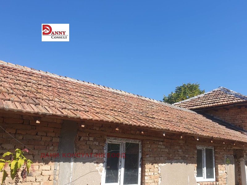 Продава КЪЩА, с. Овча могила, област Велико Търново, снимка 2 - Къщи - 51017092