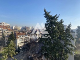 Продава  3-стаен, град София