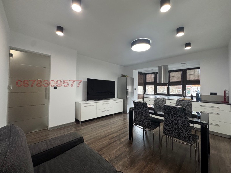 Продава 4-СТАЕН, гр. Русе, Център, снимка 4 - Апартаменти - 52783291