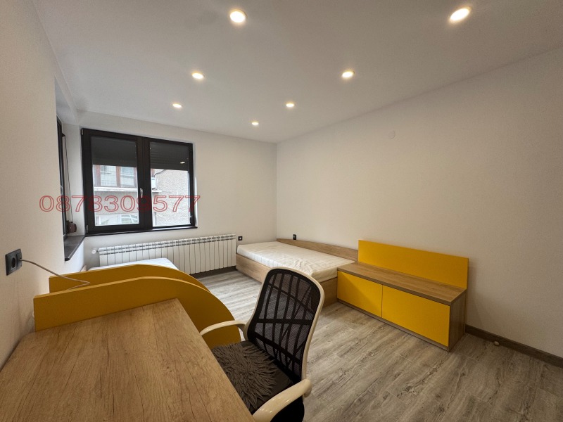 Продава 4-СТАЕН, гр. Русе, Център, снимка 15 - Апартаменти - 52783291