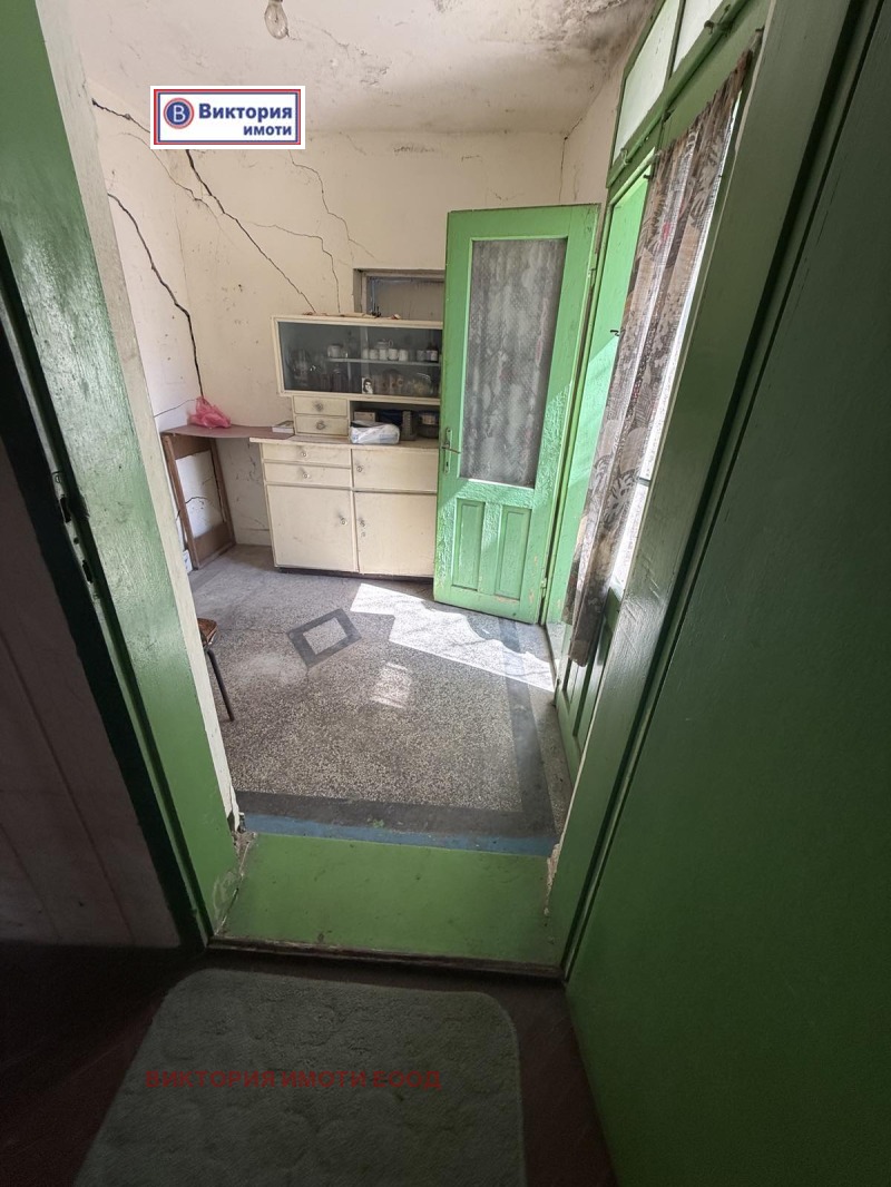 Продава КЪЩА, с. Ресен, област Велико Търново, снимка 12 - Къщи - 52162671